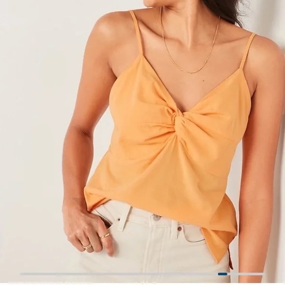 NWOT Old Navy Twist Front Tank (black) - Picture 2 of 3